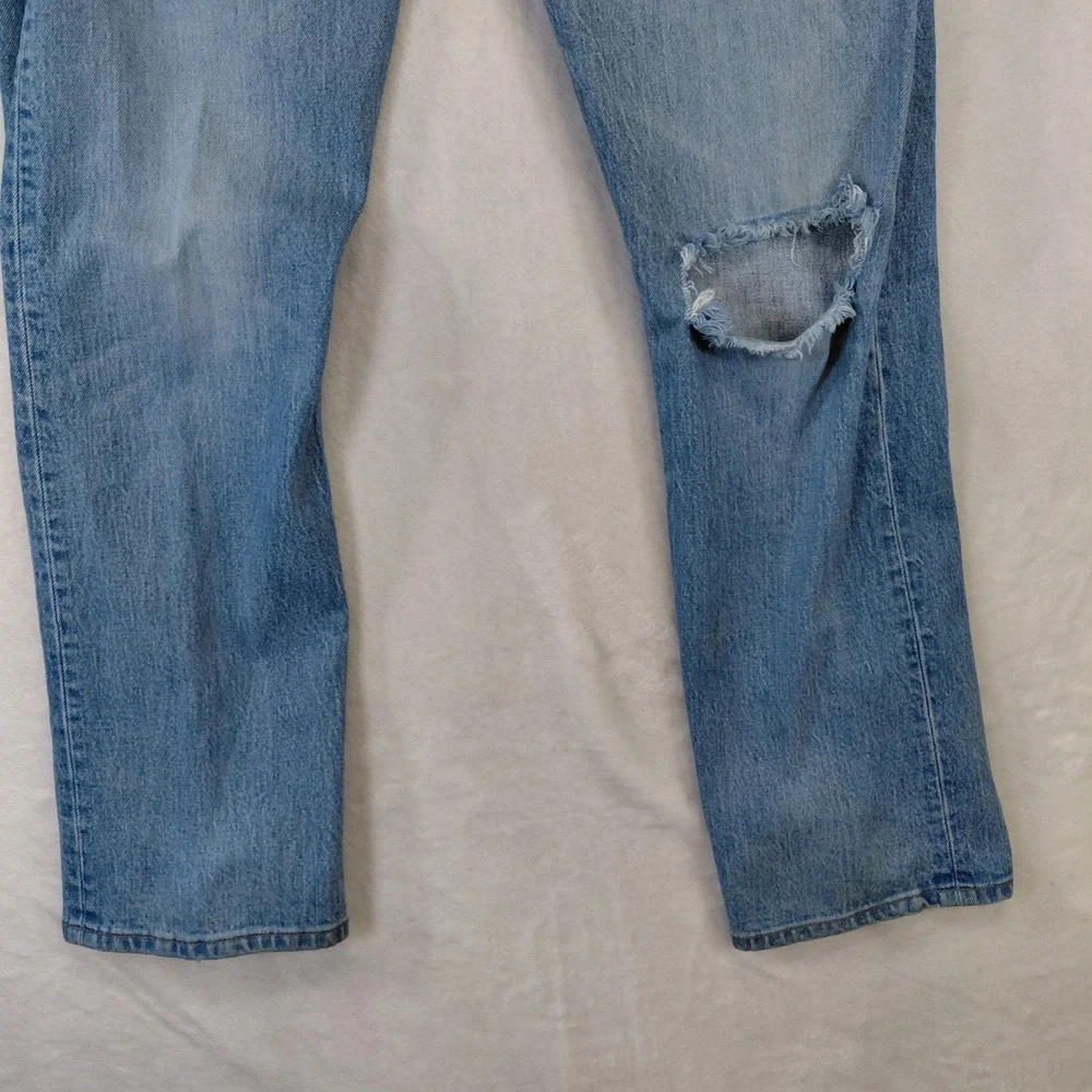 Levis 501 Original Fit Mens‎ 31x30 Light Wash Distressed Button Fly Jeans 12501